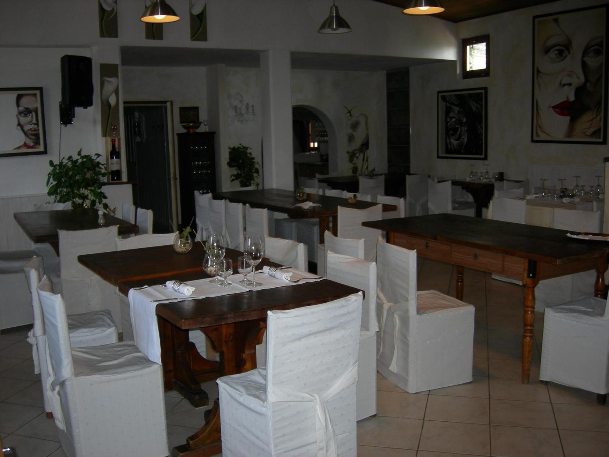 Premiata Osteria Dei Fiori Bed & Breakfast Cortiglione ภายนอก รูปภาพ
